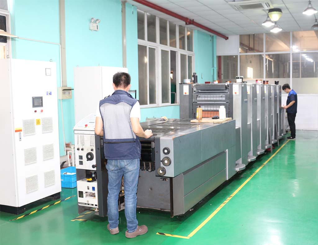 胶印机器 1024 790.jpg