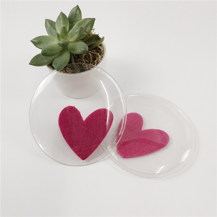 空白圆形充玫红爱心