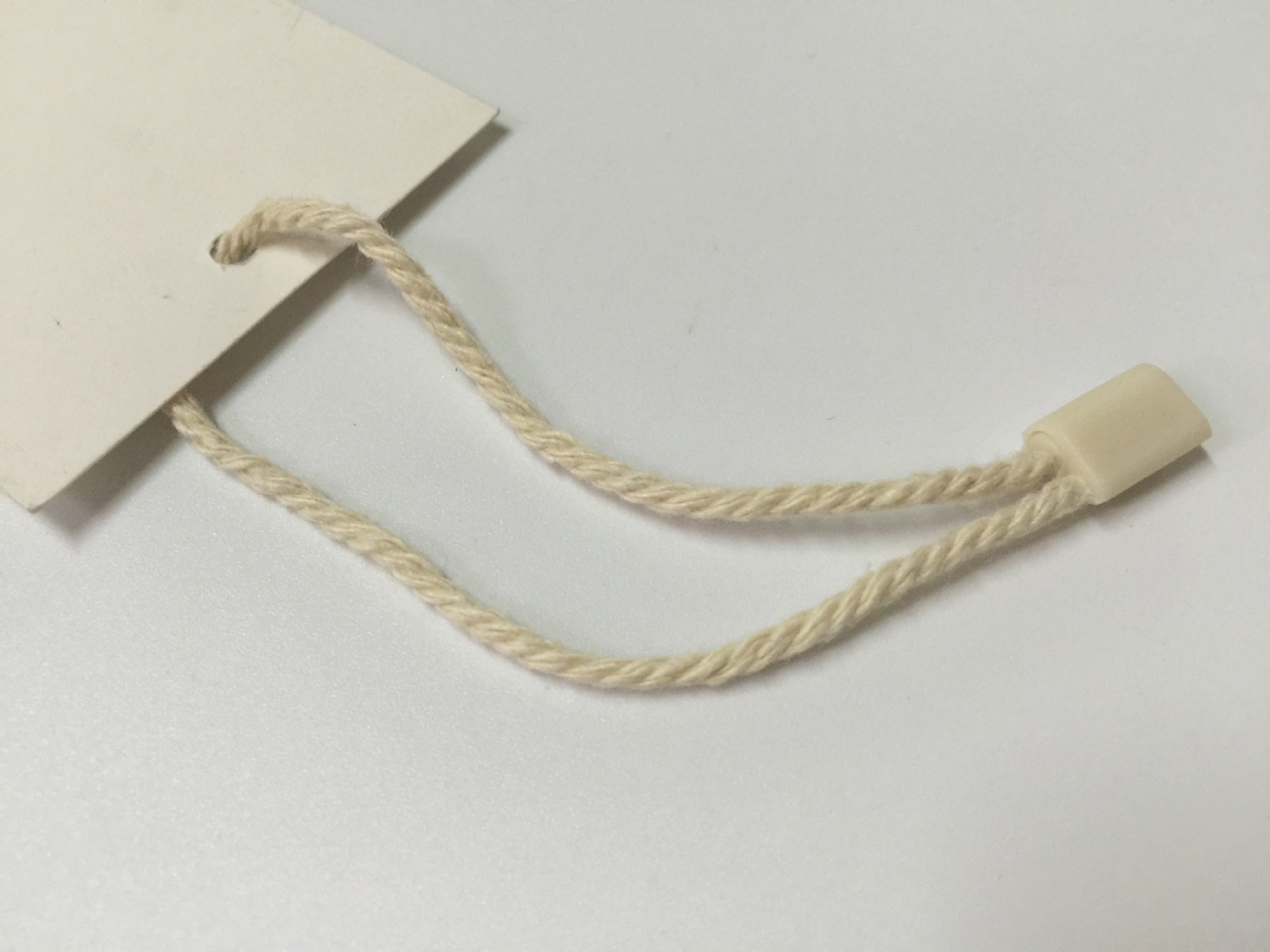 2EF708F2-F118-4085-A2D4-9FE3D6